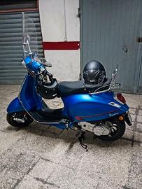 Vespa Sprint 50 4T 3V  + Accessori