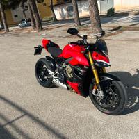 Ducati Streetfighter v4s