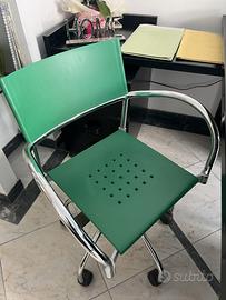 Sedia da scrivania girevole con ruote e braccioli