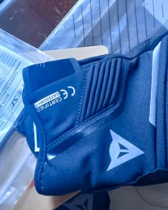 Dainese Guanti moto mod. Tempest2