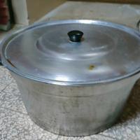 Pentola in alluminio con coperchio - diametro 40cm
