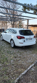 Opel Astra J sport tourer versione Cosmo