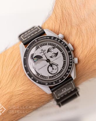 Swatch 'Mission On EarthPhase' Moonswatch