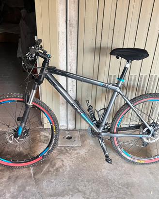 Mountain bike-bmx