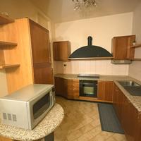 Cucina in legno di ciliegio