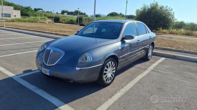 Lancia Thesis 2.4 JTD 20V Emblema