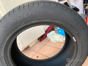 Gomme 4 stagioni Pirelli Scorpion verde 215/60 R17