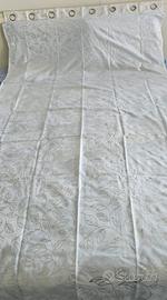 8 tende bianche con disegno foglie argentate