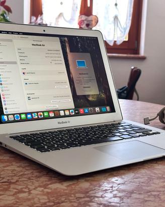 Macbook Air 13 CONS. DOMIC. MANO A+