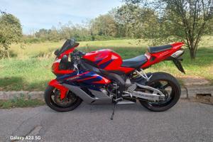 HONDA CBR 1000RR