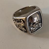 Anello teschi argento