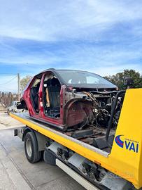 Volkswagen T ROC Scocca per taglio