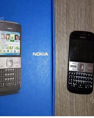 Nokia E 5 Vintage completo di accessori euro 50