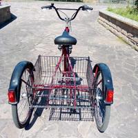 BICI 3 RUOTE CON CESTELLO GRANDE