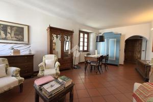 4 LOCALI A TIRANO