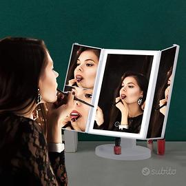 Specchio trucco con luci LED richiudibile