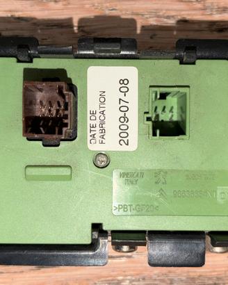 Modulo SIM/Audio AUX RCA per Peugeot 3008 dal 2009