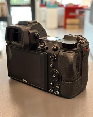 Nikon Z6, 30.000 scatti (con XQD) con accessori