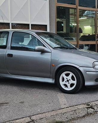 Opel corsa gsi '95