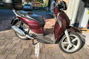 Aprilia Scarabeo 200 ie