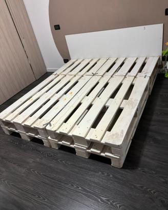 Letto con bancali