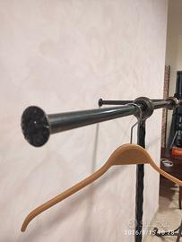 Stender appendiabiti in ferro battuto