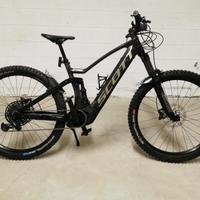 E-Bike Scott con telaio in Carbonio