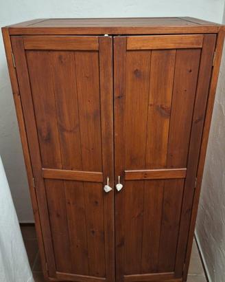 Armadi in legno