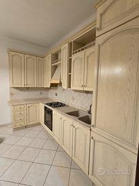 Cucina  angolare in legno
