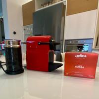 Macchinetta caffè Nespresso e Montalatte elettrico