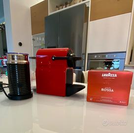 Macchinetta caffè Nespresso e Montalatte elettrico