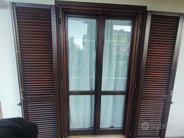 persiana grande in legno massello