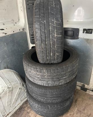 Gomme Toyo 195/45 R16 invernali