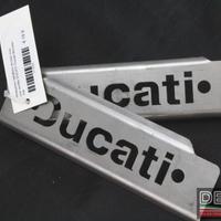 Protezioni radiatore acciaio inox con scritta DUCA