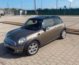 MINI Mini (R56) - 2012