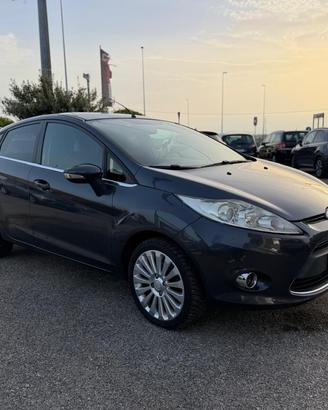 FORD Fiesta 1.2 16V 5p. Titanium
