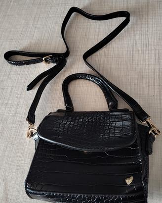 pochette nera