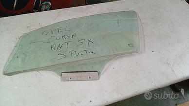 Opel corsa 5 porte anno 2007 vetro scendente anter