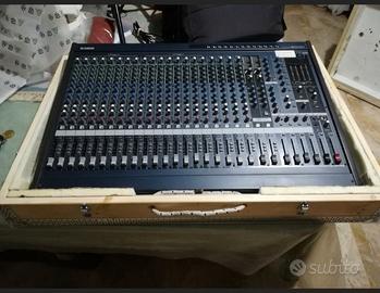 Mixer Yamaha 24 canali con cavo service 24 canali