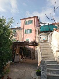 CASA SEMINDIPENDENTE A SANT'OLCESE