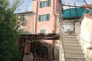 CASA SEMINDIPENDENTE A SANT'OLCESE