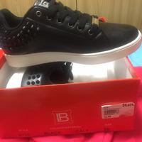 Sneakers nere nuove