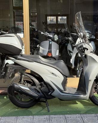 Honda SH 125 tuo a soli 49€ al mese