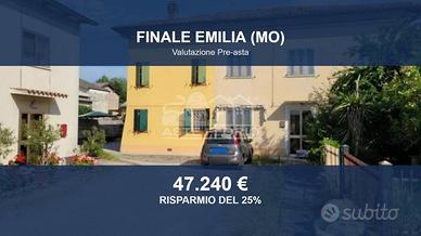 Immobile in asta di 204 m² con più di 5 locali a F