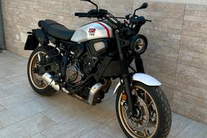 Yamaha xsr 700 xtribute