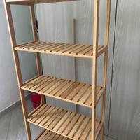 Scaffale in legno