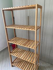 Scaffale in legno