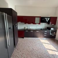 Cucina modulabile con elettrodomestici