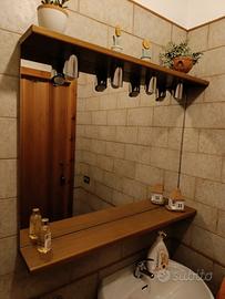 Specchio bagno con mensola e luci