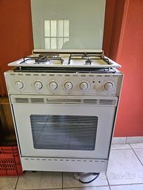 Cucina elettrica con forno